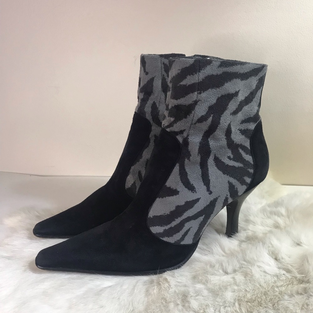 Donald Pliner Maliki Zebra Print Leather Heeled Boots Booties 6 M - Picture 3 of 12